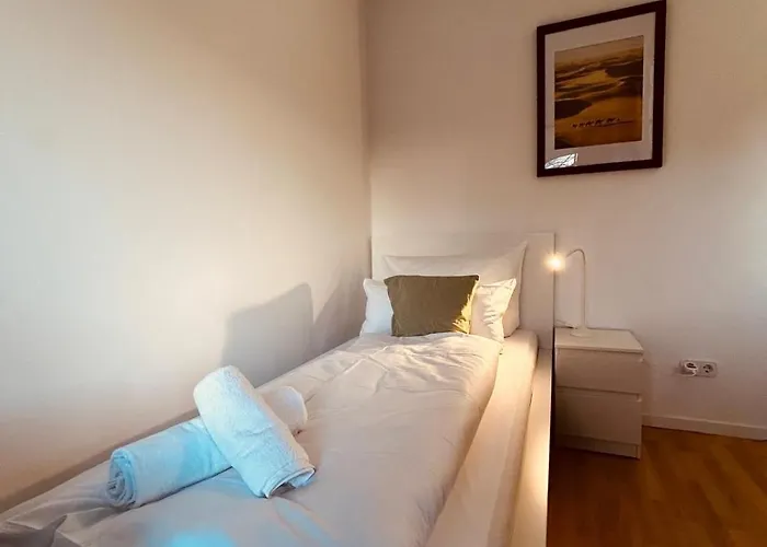 B2 Xl I 130m2 I 10 Einzelbetten I Voll Ausgestattet I Balkon I Wasch I Xxl P Apartmán